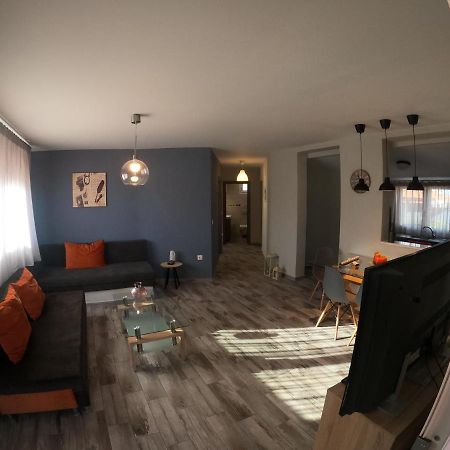 Private Modern Apartment Nea Roda Exteriér fotografie