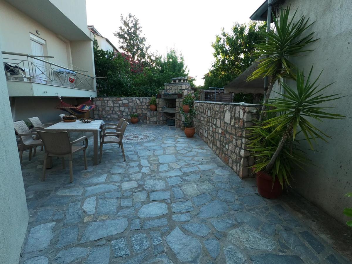 Private Modern Apartment Nea Roda Exteriér fotografie