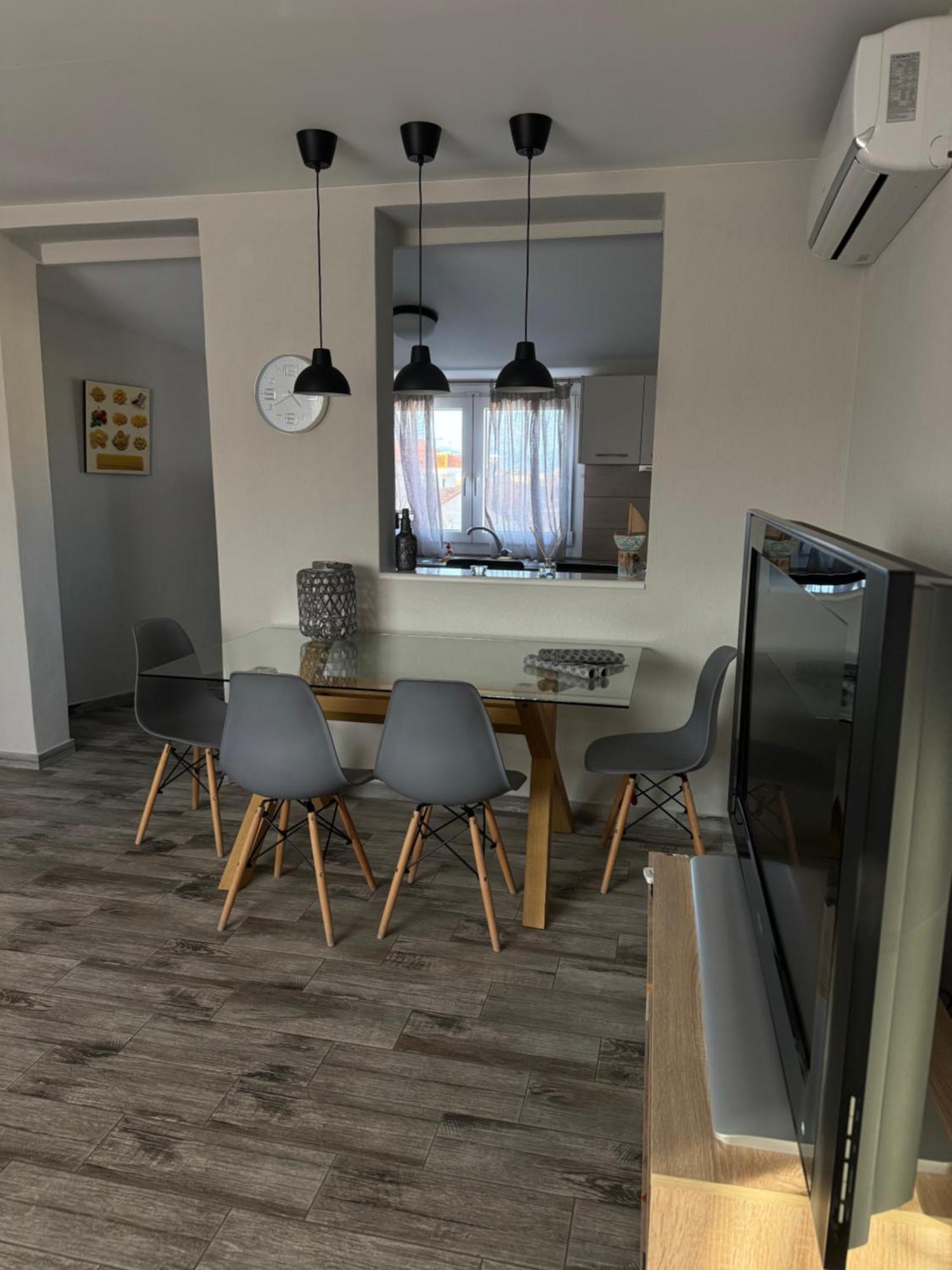 Private Modern Apartment Nea Roda Exteriér fotografie