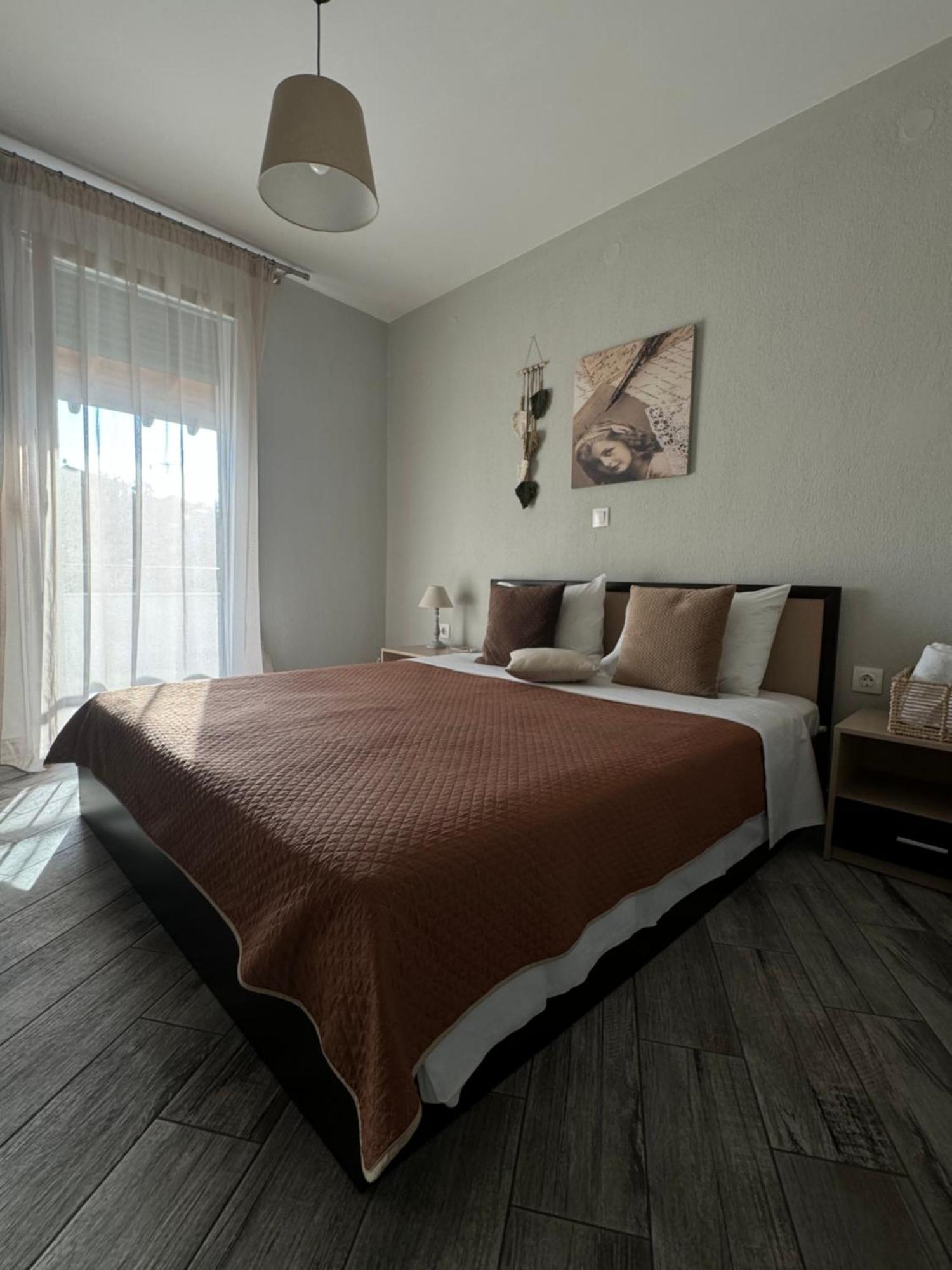 Private Modern Apartment Nea Roda Exteriér fotografie